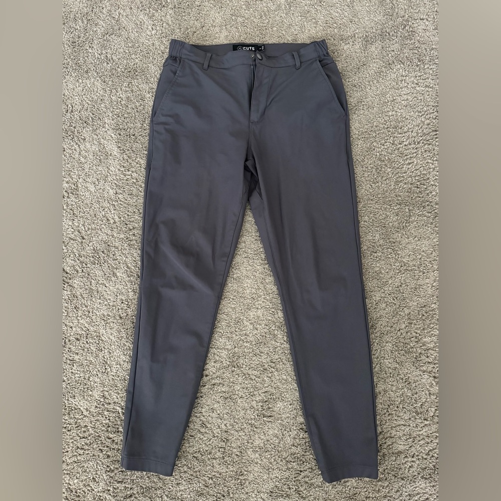 Cuts Joggers